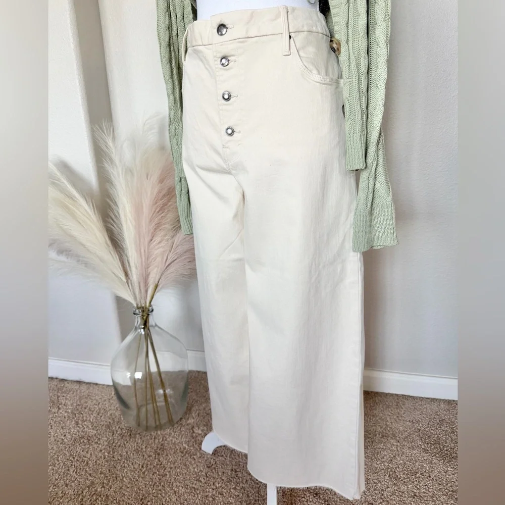Time and Tru High Rise Cream Wide-Leg Button-Fly Jean Pants - Picture 3 of 14